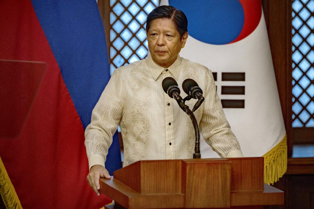 Philippine President Urges ASEAN Leaders to Adopt Measures to Stop ‘Harassment’ by China