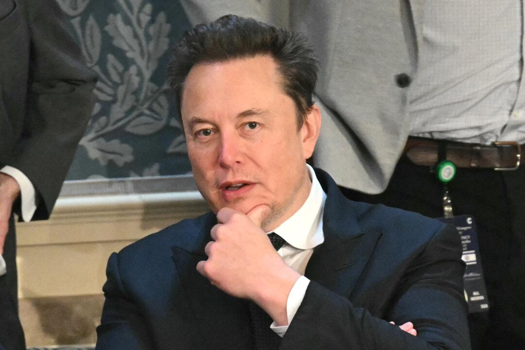 Elon Musk Sues California Commission Over SpaceX Launch Rejection