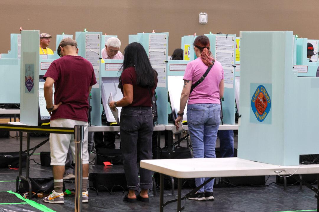 As Early Voting Kicks Off in Nevada, Nonpartisan Voters Hold the Key