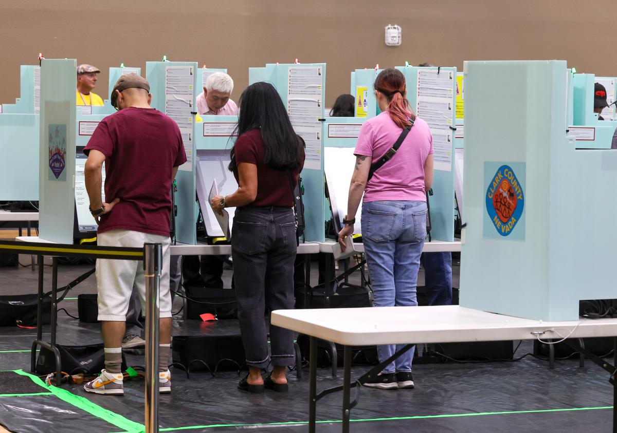 As Early Voting Kicks Off in Nevada, Nonpartisan Voters Hold the Key