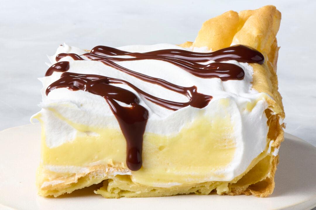 This Easy ‘Cream Puff Cake’ Tastes Just Like the Beloved French Pastry