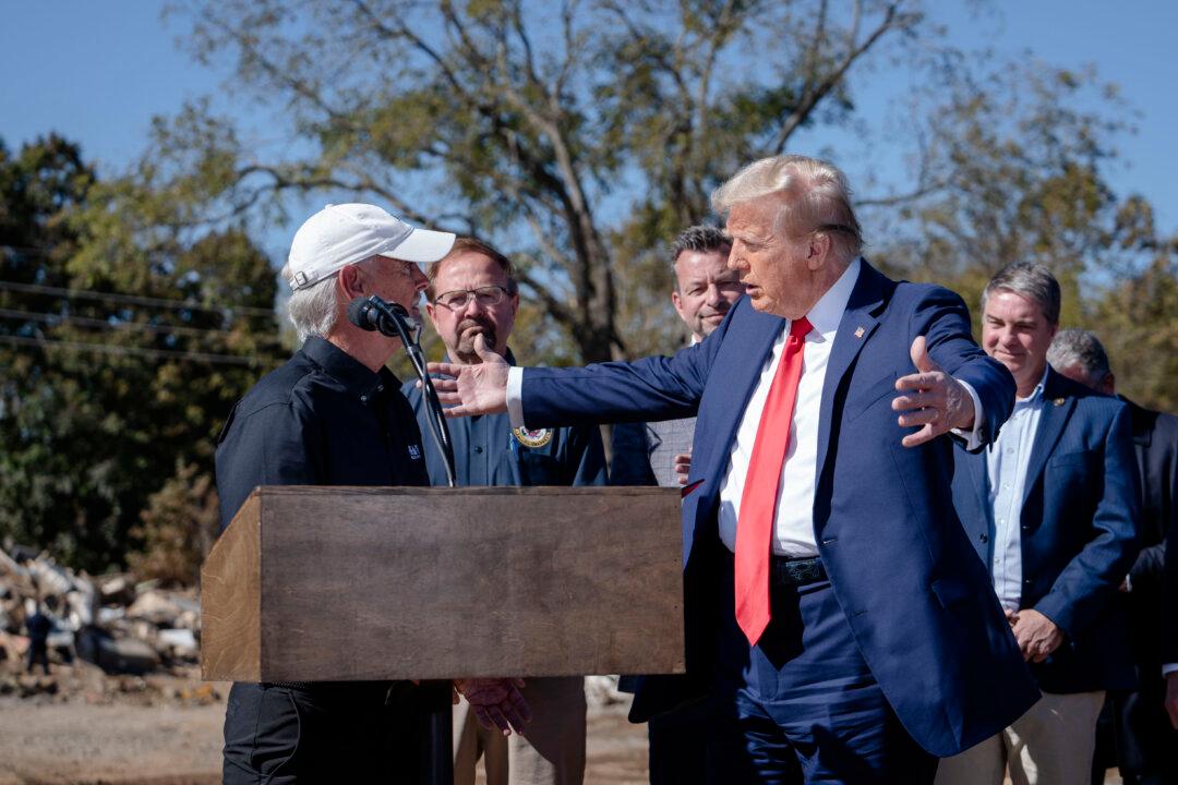 Trump Lauds North Carolinians Who Voted Early Amid Post-Hurricane Chaos