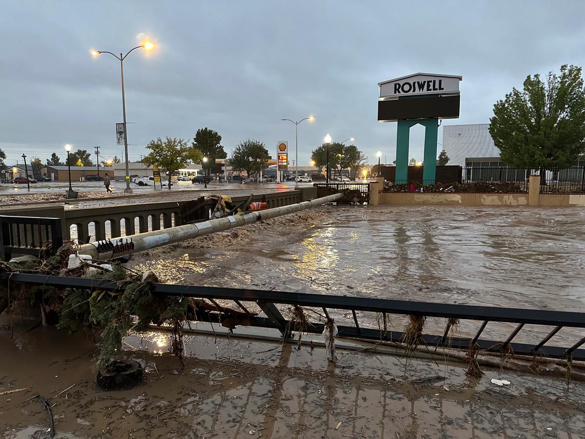 2 Dead, 300 Rescued in Roswell, New Mexico, After Weekend Flooding