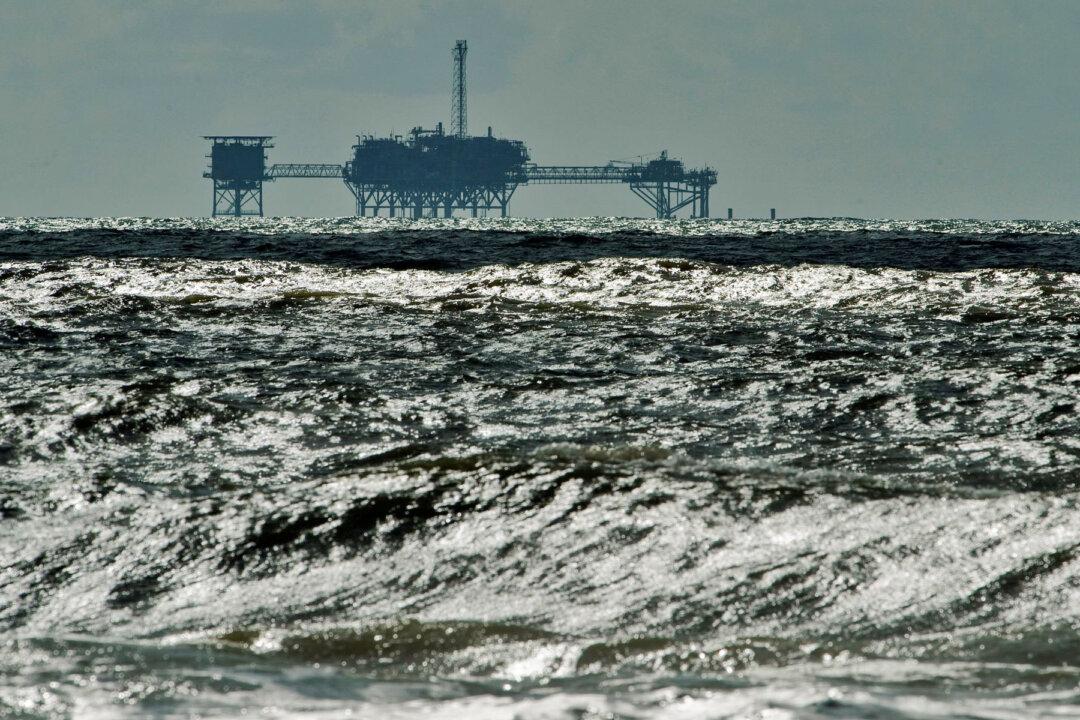 Federal Judge Delays Shutdown of US Oil and Gas Operations in Gulf of Mexico