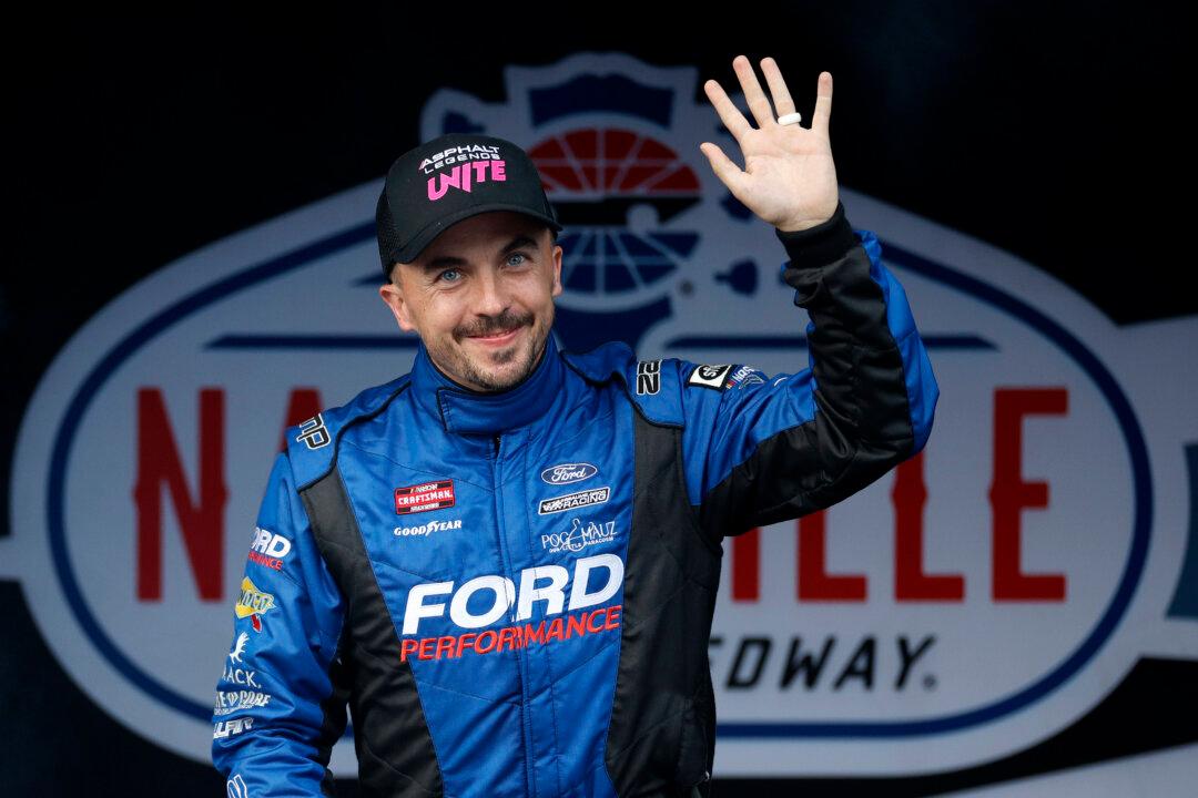 ‘Malcolm in the Middle’ Star Frankie Muniz to Become Full-Time Race Car Driver