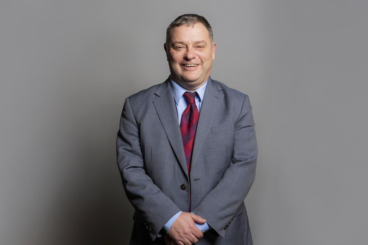 Labour Suspends Mike Amesbury After Video Showed Him Punching Man in Street