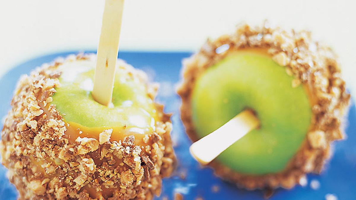 Leftover Halloween Candy Makes a Great Coating for Homemade Caramel Apples