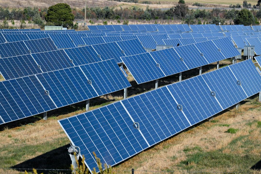 Labor Pledges $100 Million Towards 2 Large Batteries