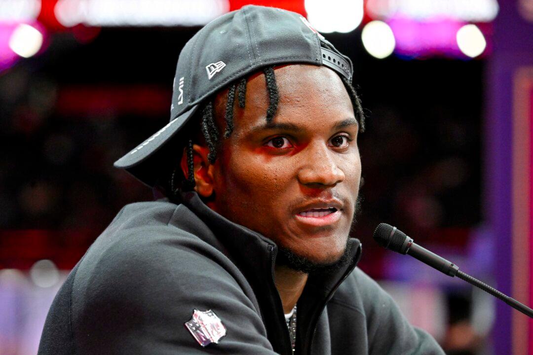 San Francisco 49ers Star Charvarius Ward Grieves Loss of Daughter