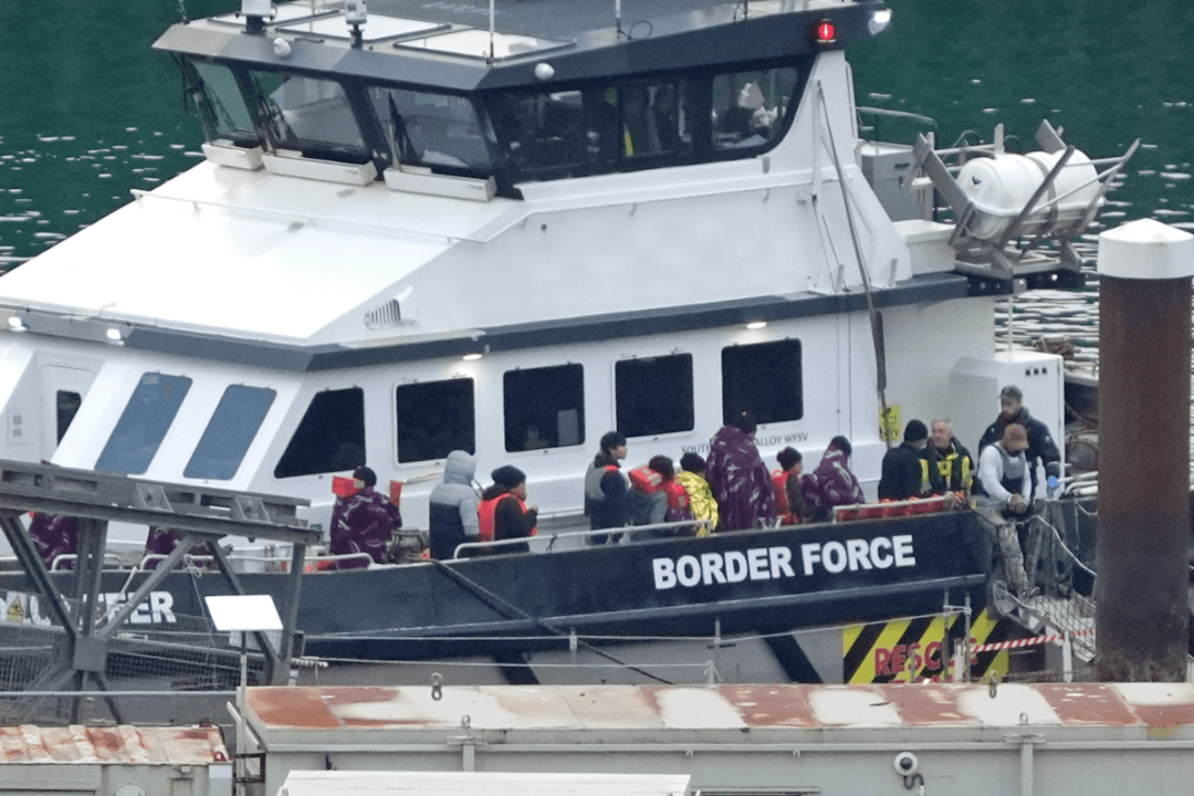 Channel Crossings Hit 30,000 as Man Dies Attempting Journey