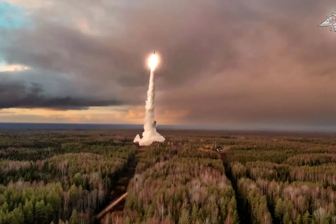 Russia Test-Fires Ballistic, Cruise Missiles as Putin Directs Nuclear Forces Drills