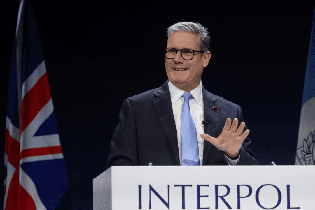 Starmer Plans to Treat People Smuggling Like Terrorism to Stop Illegal Immigration