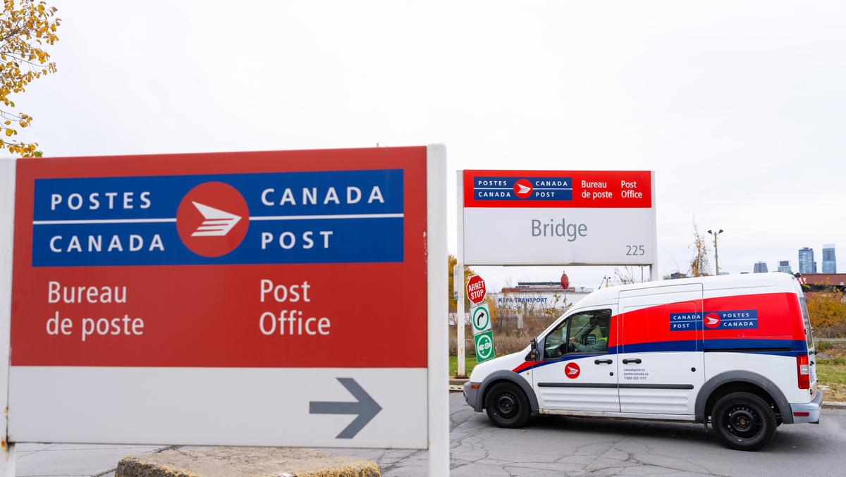 Postal Workers Union Sends 72-Hour Strike Notice to Canada Post