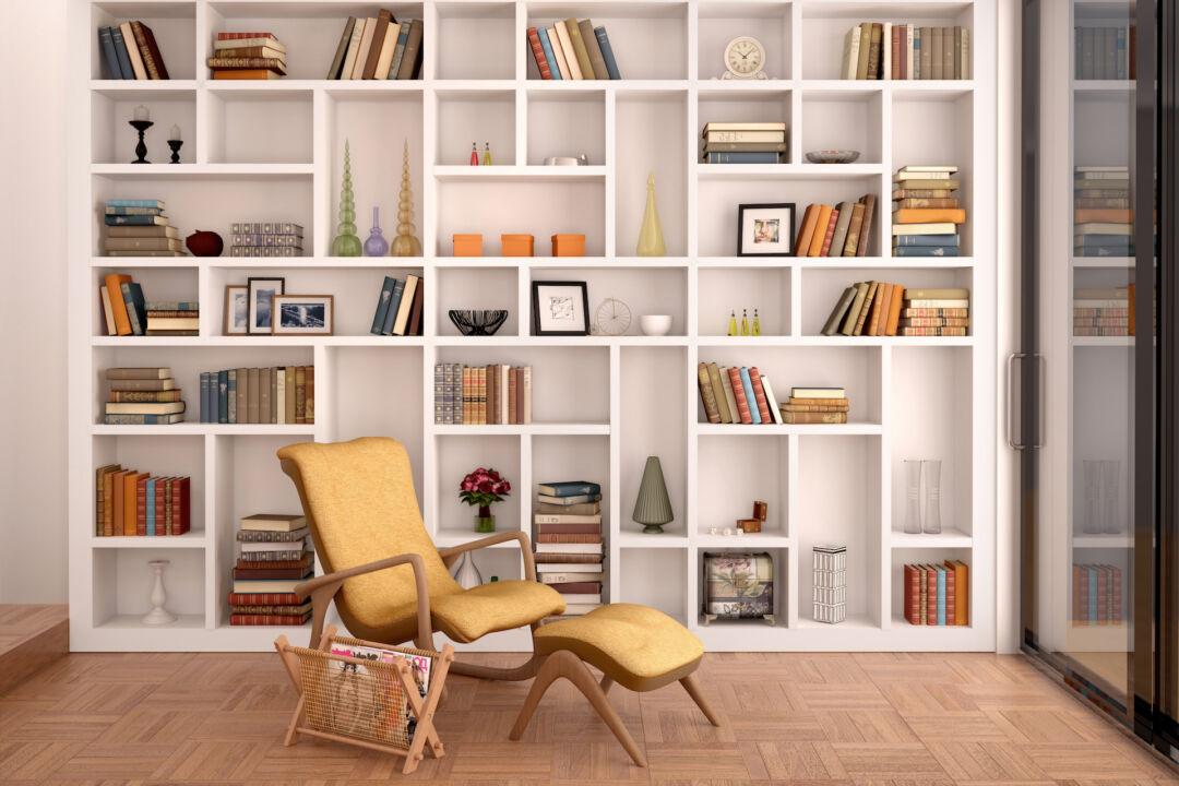 7 Mistakes to Avoid When Styling Bookshelves