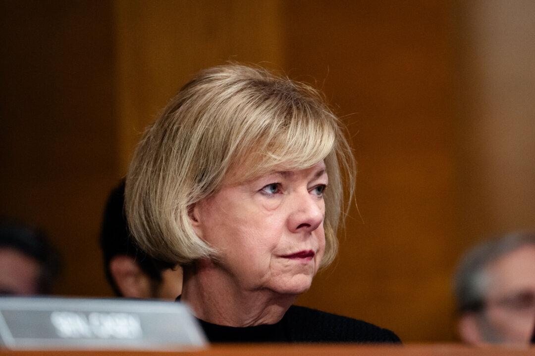 Tammy Baldwin Defeats Republican Challenger to Retain Wisconsin Senate Seat