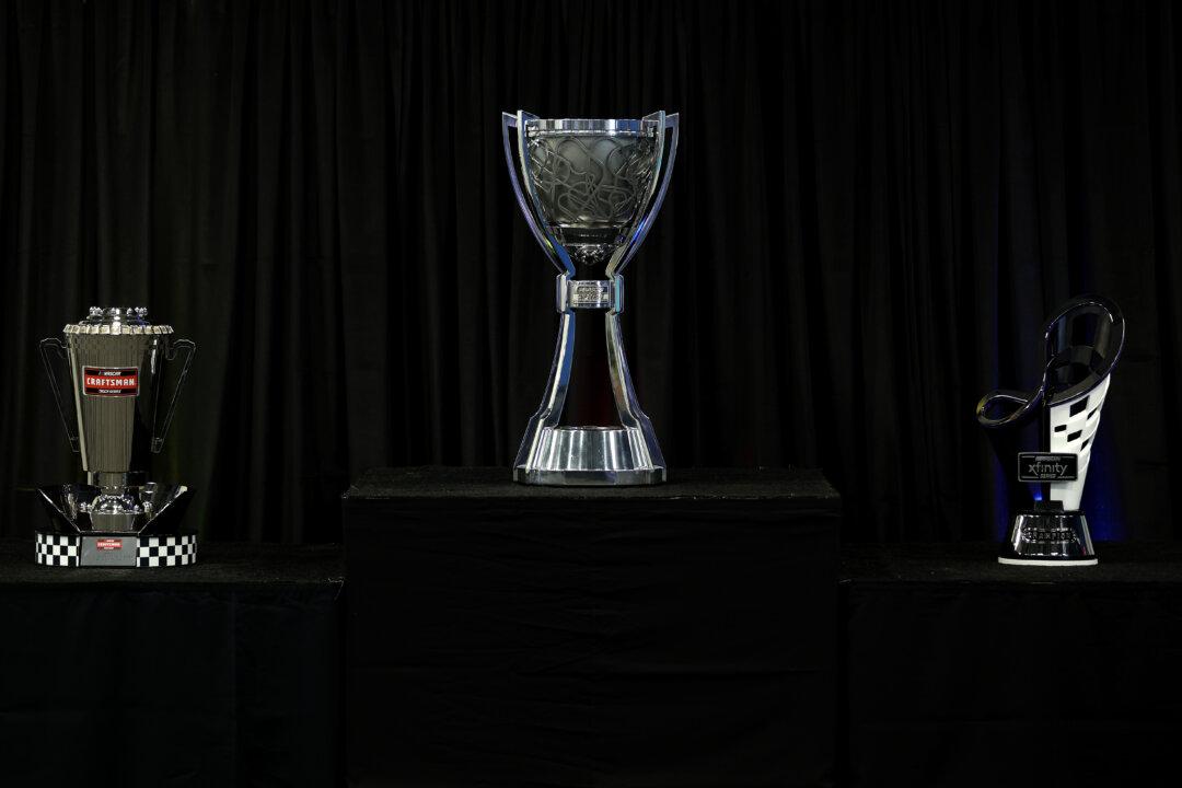 A Look at the 4 Contenders for the 2024 NASCAR Cup Series Championship Race