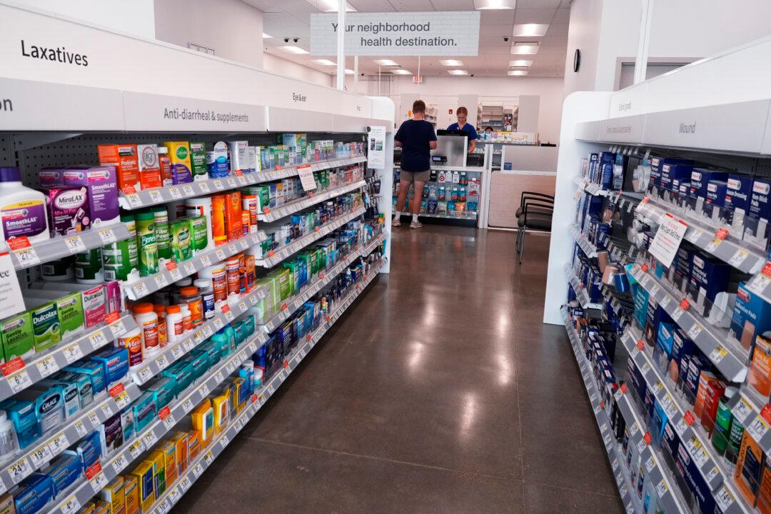 Ottawa Names Experts to Advise on Creation of National Pharmacare Program