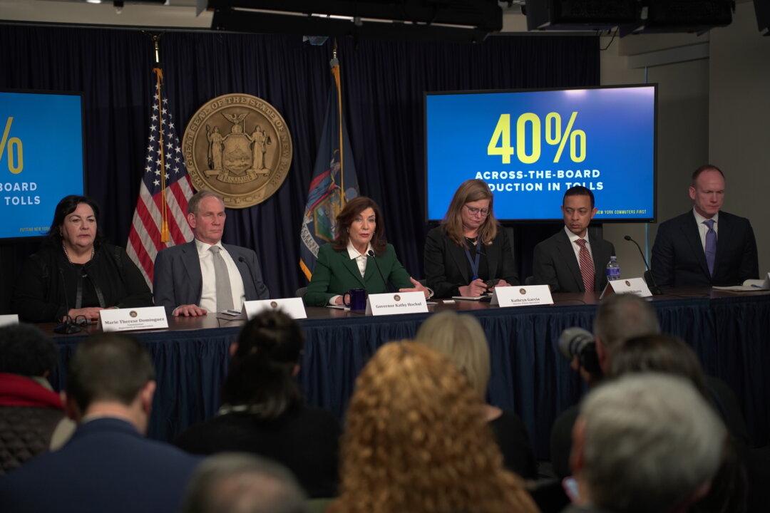 Gov. Hochul Restarts NYC Congestion Pricing With $9 Tolls to Begin in January