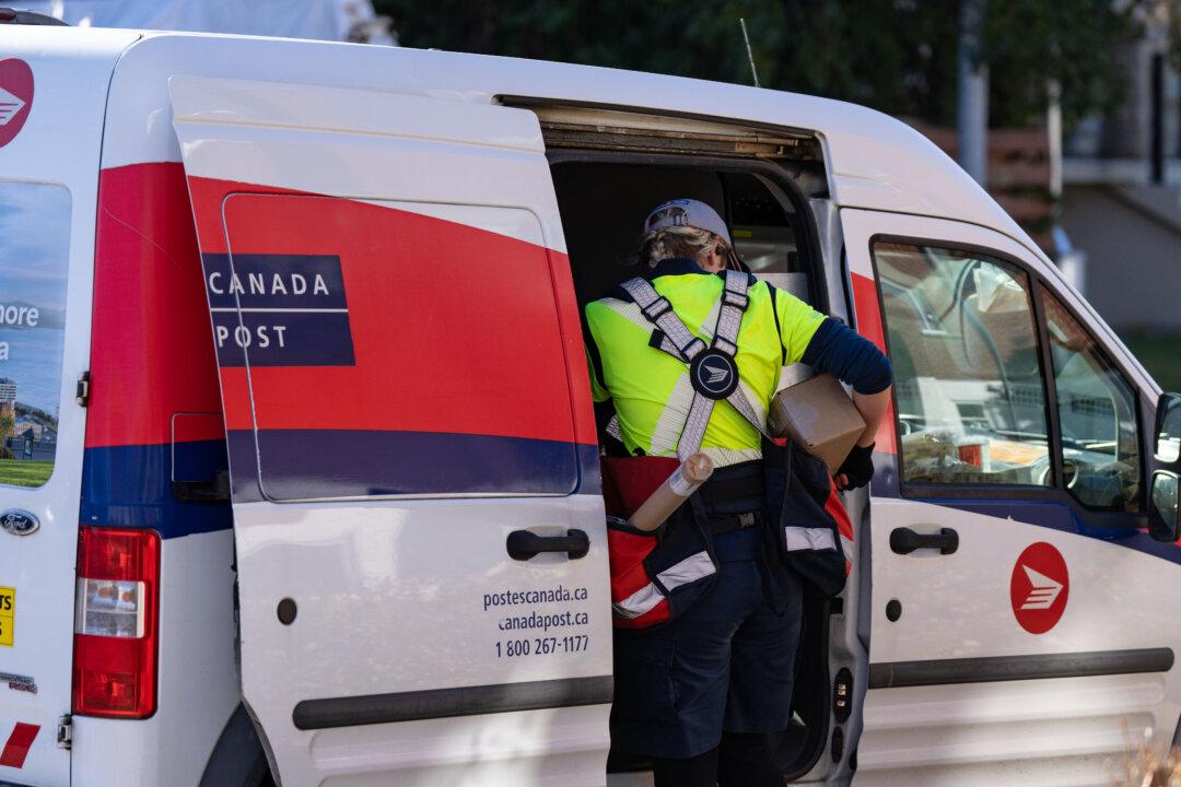 Canada Post Workers Go on Strike Friday Morning, Disrupting Deliveries