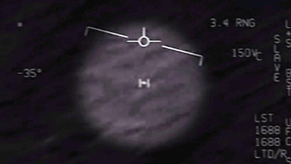 US Government Releases Declassified UFO Files; 3 U.S. Warships Fend Off Iranian Attacks | NTD Good Morning (May 8)