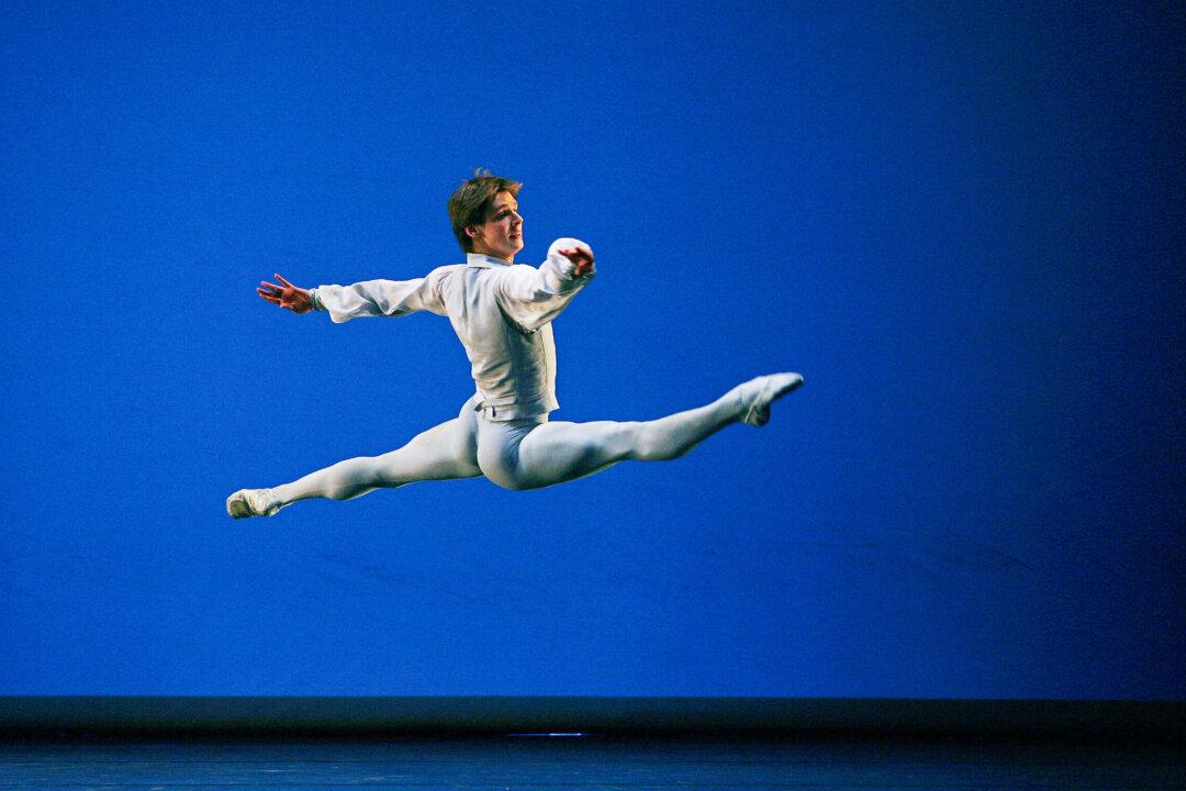 Russian Ballet Star Vladimir Shklyarov Dies After Falling From 5th Floor Balcony