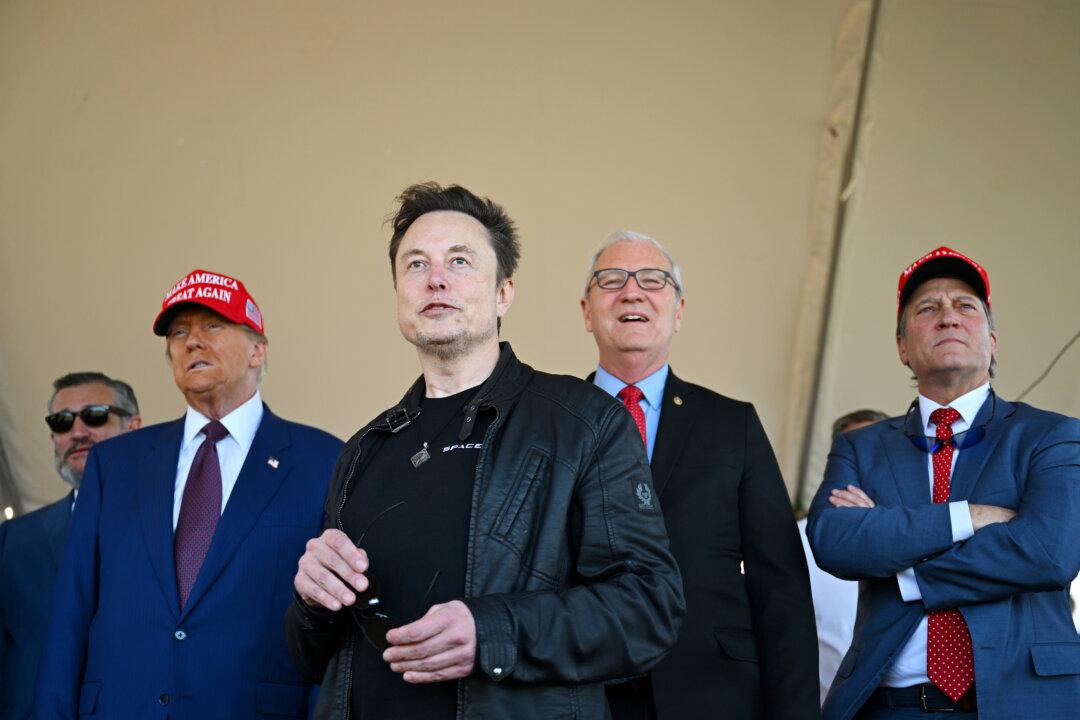 Musk Will Not Participate in Space-Related Government Decisions: Trump