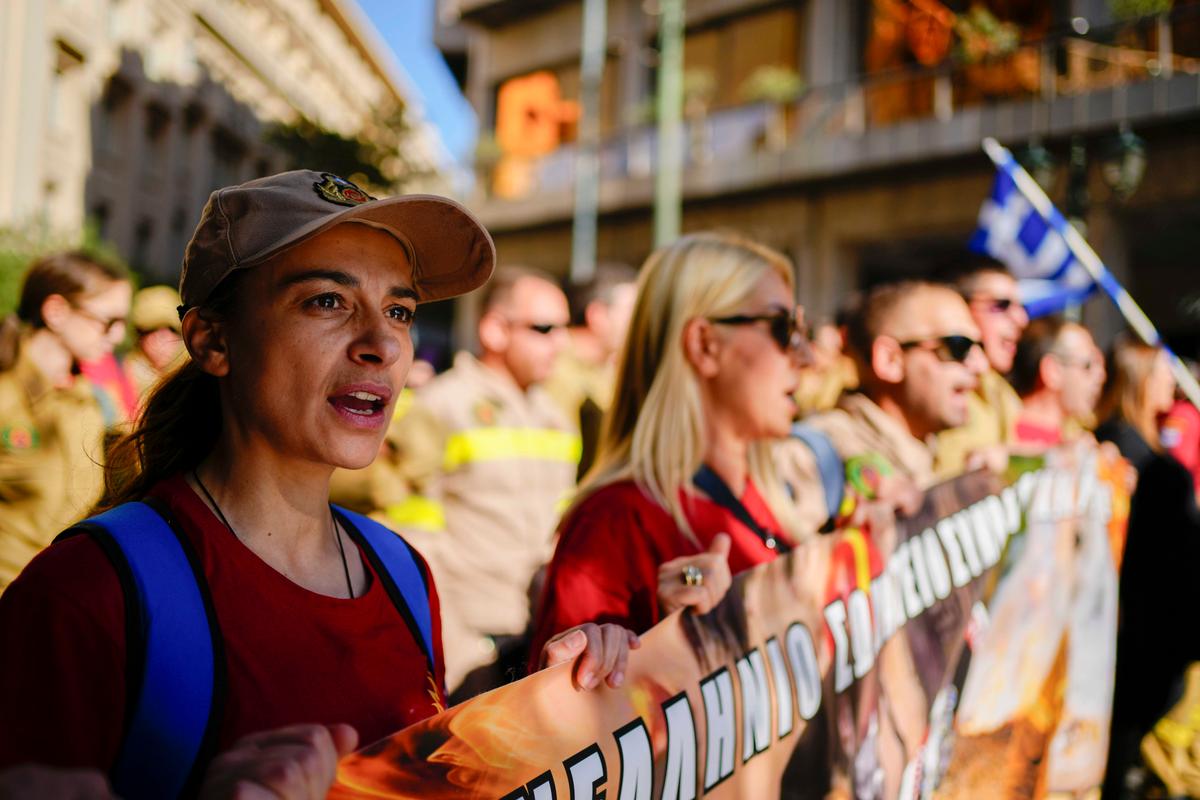 General Strike in Greece Sees Protesters Take to the Streets of Athens