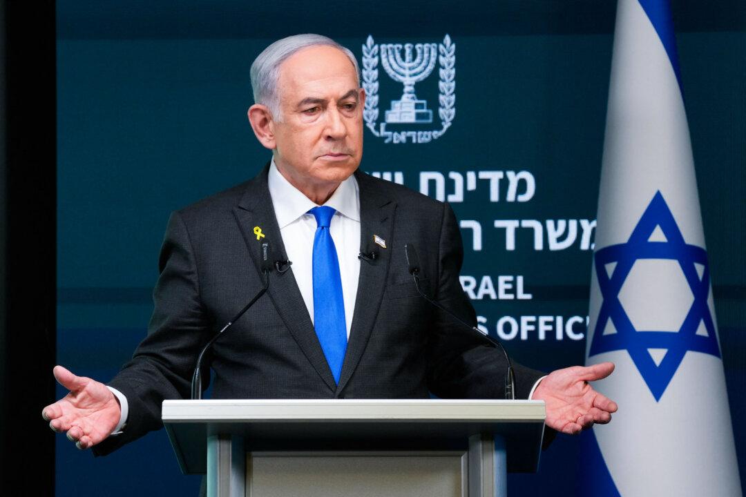 Netanyahu Backs Tentative Cease-Fire Deal With Hezbollah