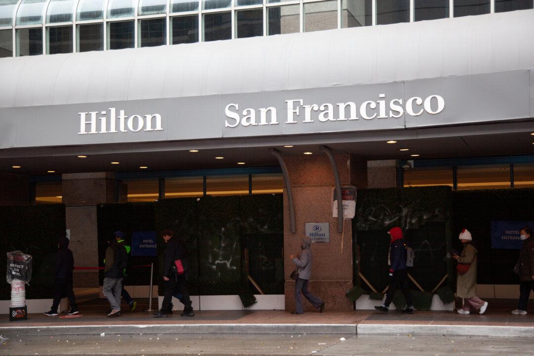 San Francisco Union Square Hilton to Have a Buyer, Option to Become Housing
