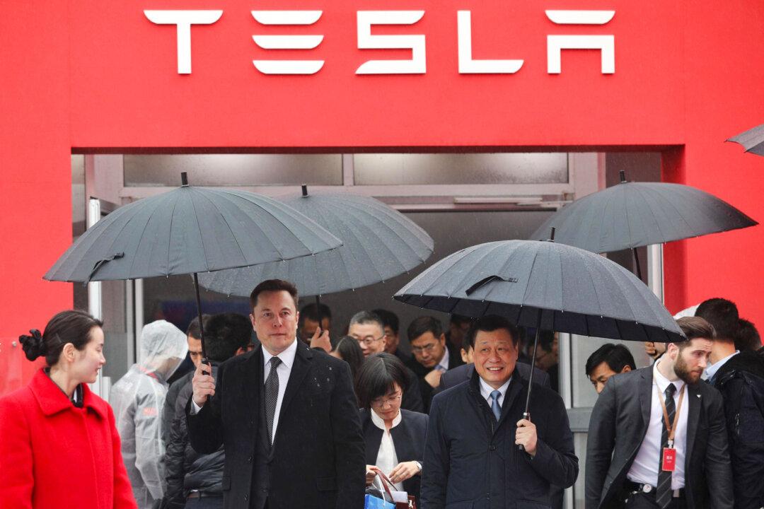 Chinese Military Think Tank Recommends CCP Target Musk to Influence Trump, Insider Says