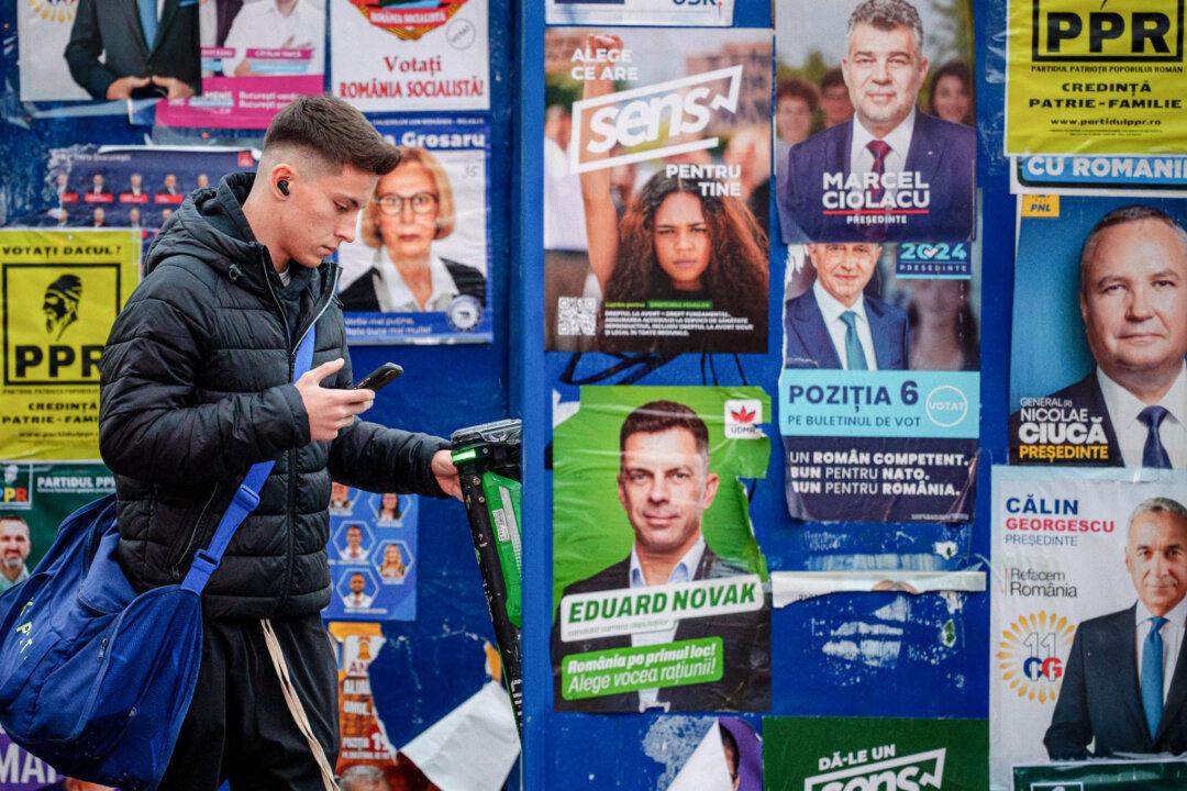 Romanian Presidential Election: Populist Candidate Wins First Round