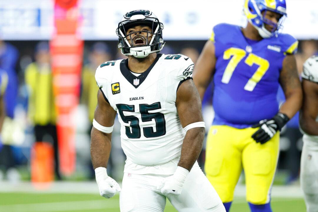 Eagles’ Defensive End, Injured Since November, Could Play In Super Bowl