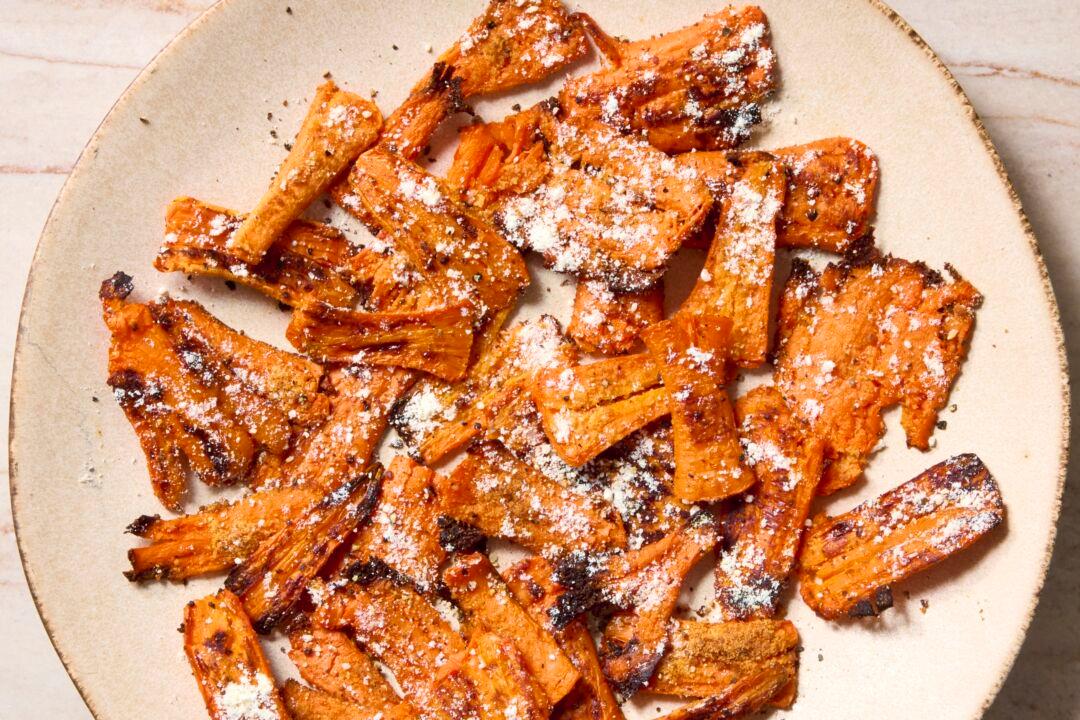 2-Ingredient Parmesan Smashed Carrots Transform the Humble Vegetable