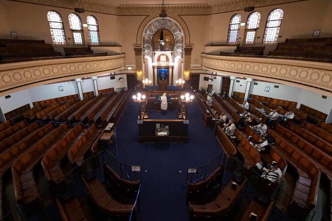 Pro-Israel Supporter Arrested Amid Rally Outside Synagogue