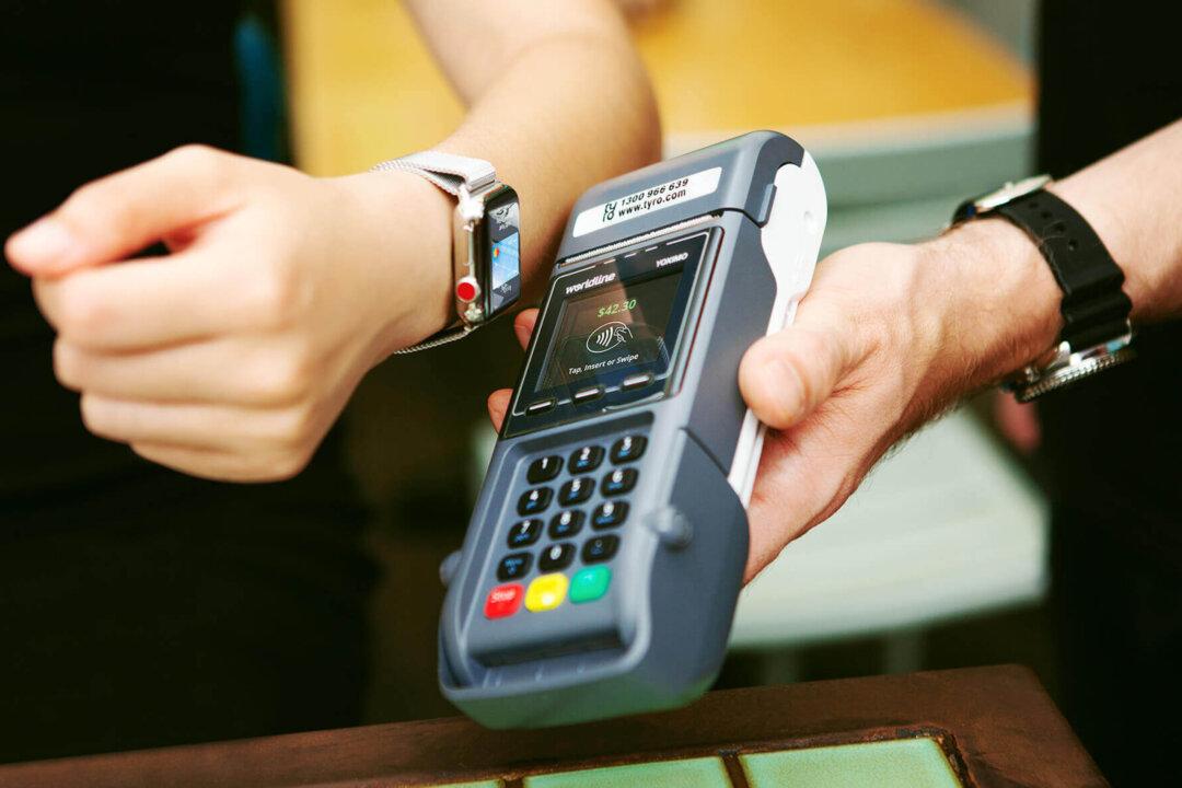 RBA Suggests Introducing More Competition to Bring Down Card Surcharge Costs