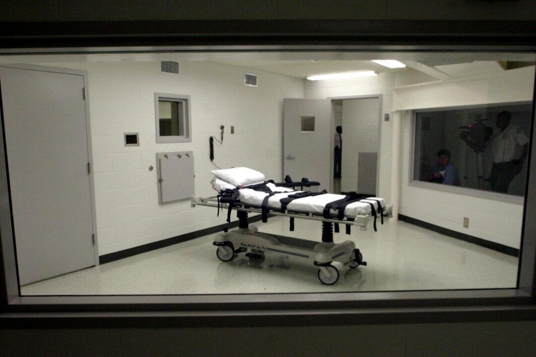 Alabama Advances Bill Extending Death Penalty to Child Rapists