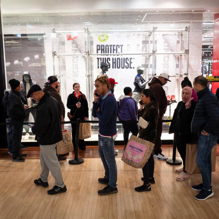 From Tax Cuts to Tariff Stability—US Economy Poised for Solid Growth in 2026