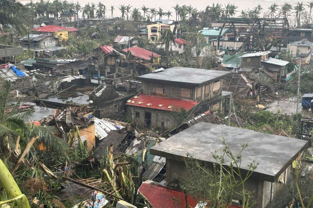 Latest Typhoon Lashes Philippines, Causing Tidal Surges and Displacing Massive Numbers of People