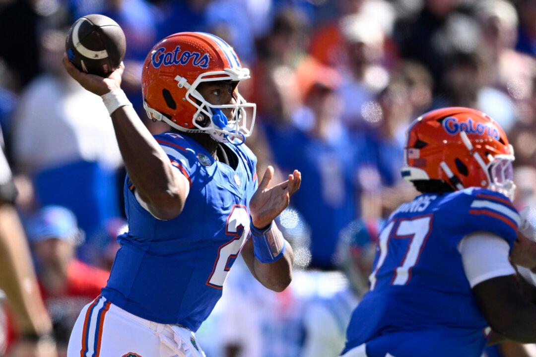 Florida Knocks No. 9 Ole Miss out of College Football Playoff Contention, 24–17 in the Swamp