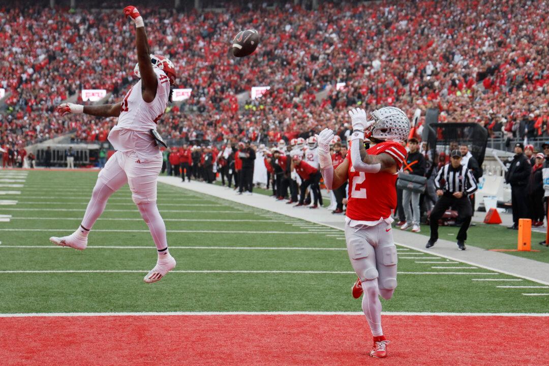 No. 2 Ohio State Takes Control in the 2nd Half and Runs Over No. 5 Indiana 38–15