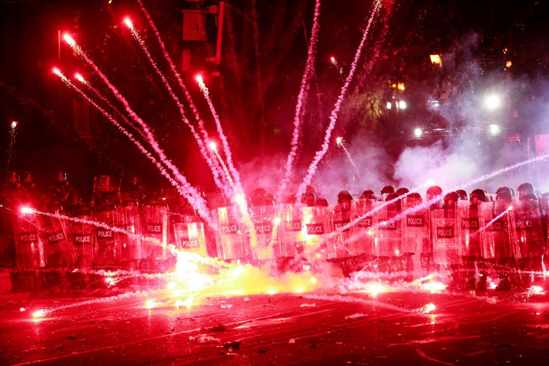 In Georgia, Pro-EU Protesters and Police Clash for 4th Night