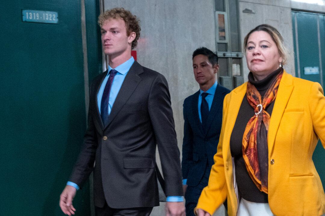 Closing Arguments Made in Trial of Daniel Penny, Accused in NY Subway Death