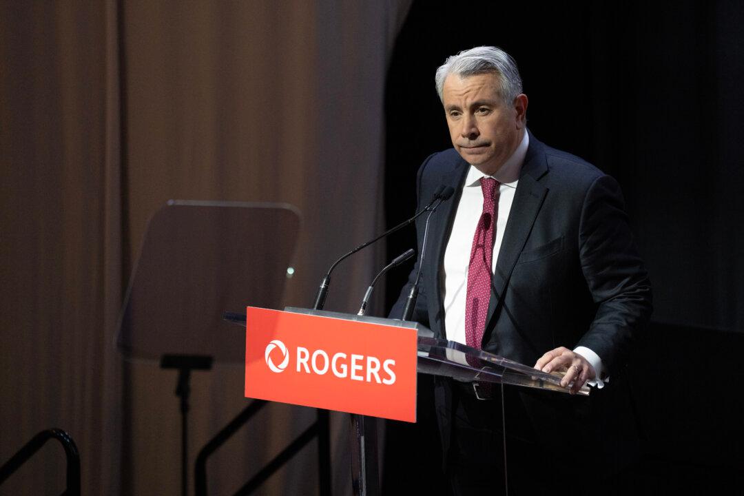 Rogers CEO Defends TV Box Fee Increase Following Customer Complaints, Tells MPs Contract ‘Very Clear’