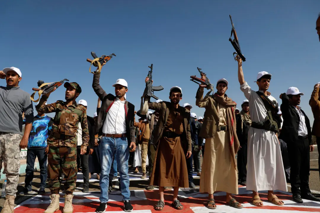 Trump Moves to Redesignate Houthis as Foreign Terrorists
