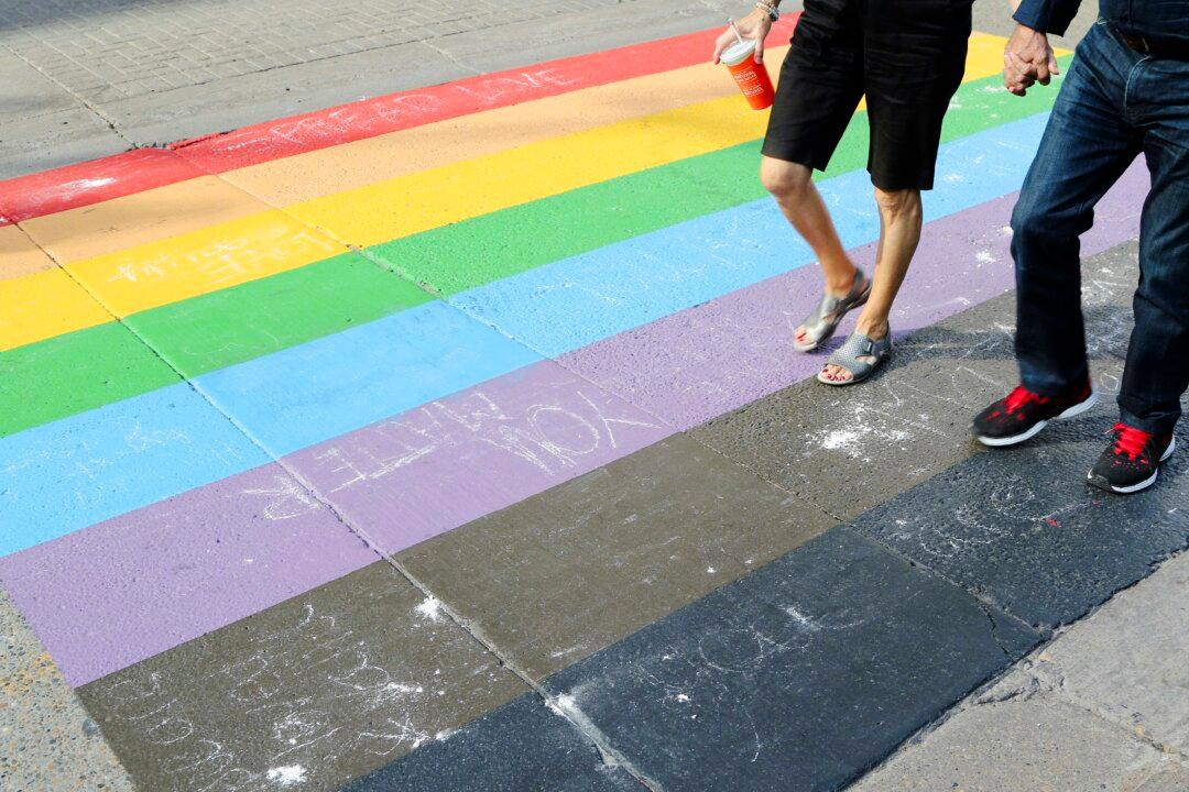 Residents of Alberta Town Approve Neutrality Bylaw Banning Rainbow Flags, Crosswalks