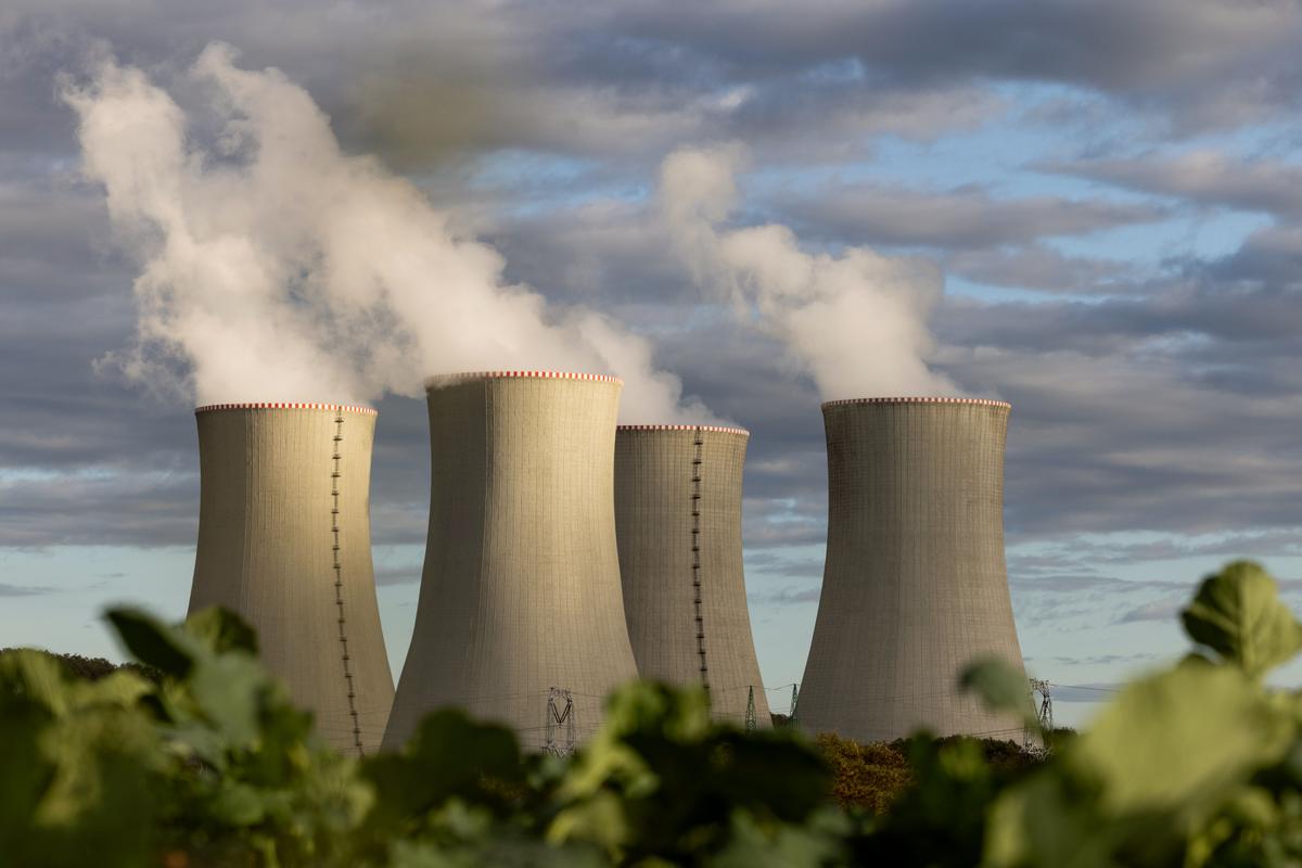 Nuclear Waste Radioactivity Mostly Disappears After 40 Years: Advocacy Group