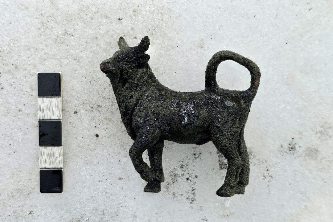 Bronze Statues, Coins, and Ancient Eggs Found in Tuscan Thermal Baths