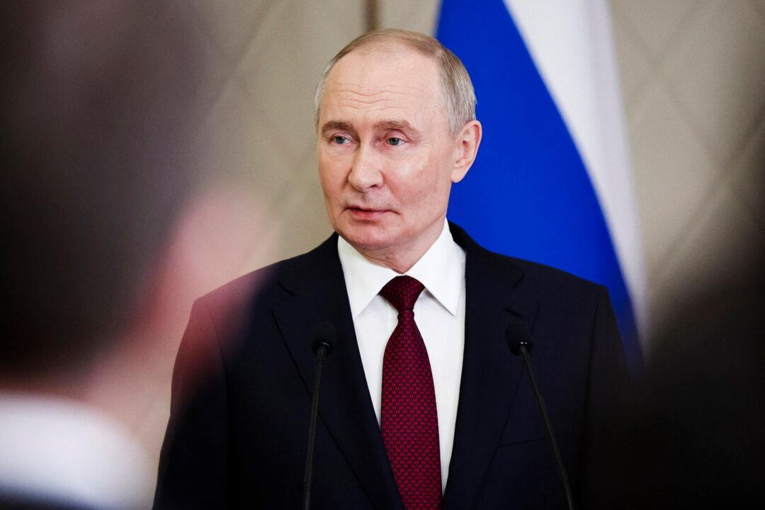 Kremlin Says Putin Supports Christmas Cease-Fire in Ukraine