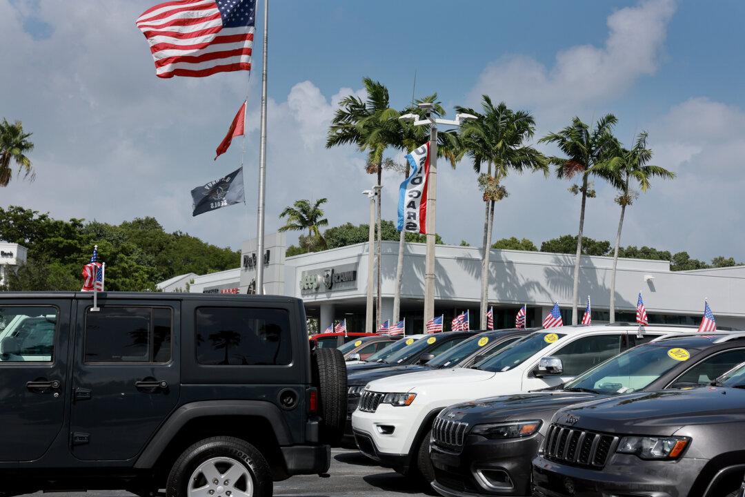 Americans Buying New Cars Again Despite Average Sticker Price of Nearly $50,000