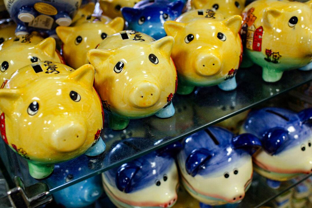 What to Look for When Considering a High-Yield Savings Account